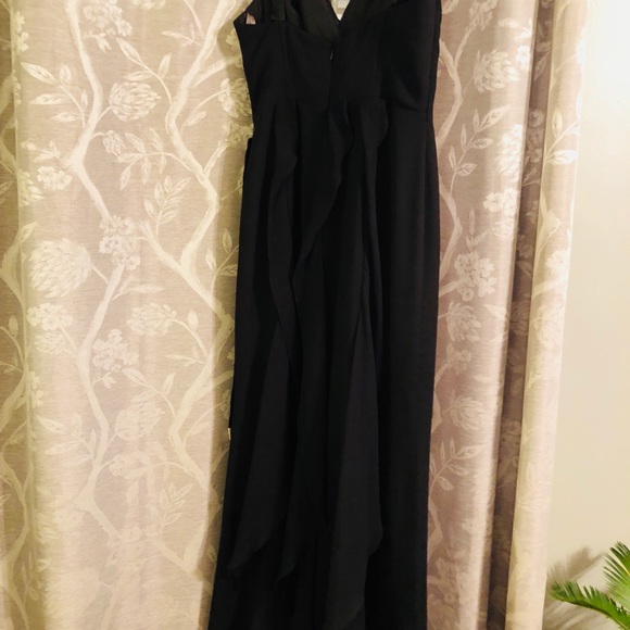 Vera Wang gown - Picture 2 of 2